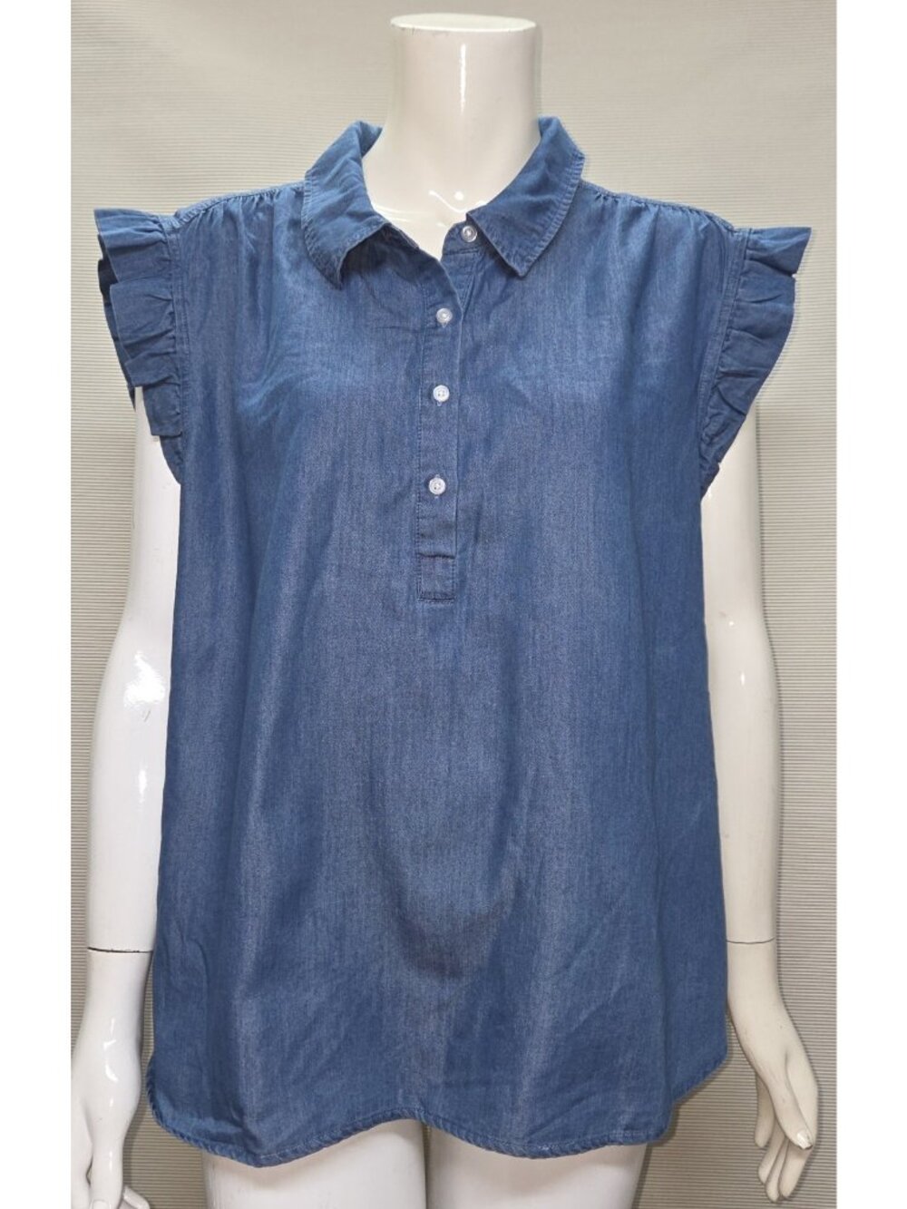 NINE WEST Ruffle Henley Short Sleeve Blue Chambray Button Shirt Size XL NEW